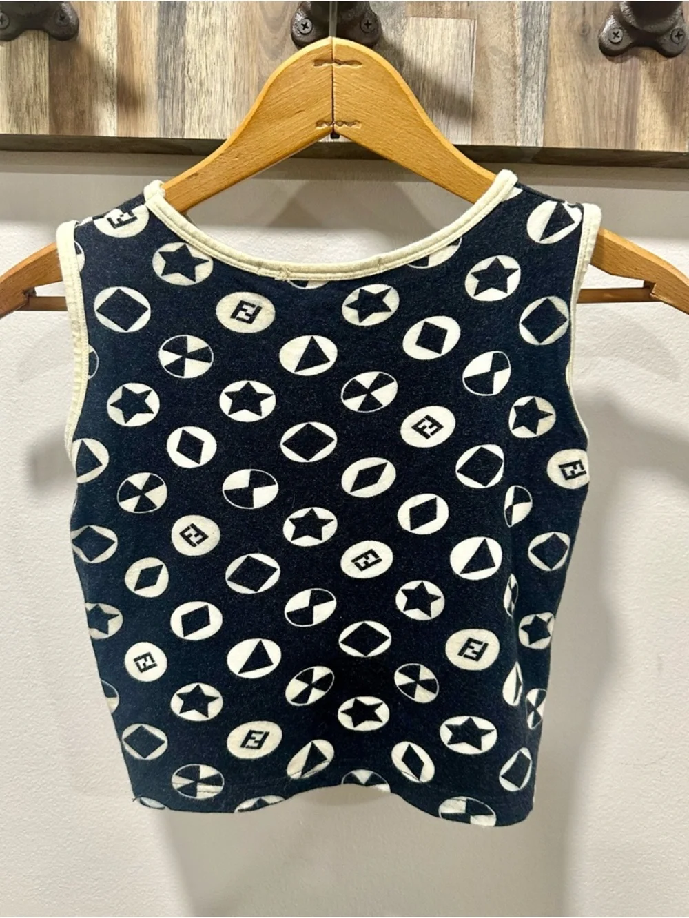 Fendi Black & Cream Graphic Crop Tank Size 40 (US 6) - Picture 5 of 9